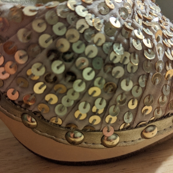 Shoes - Picture 3 of 5